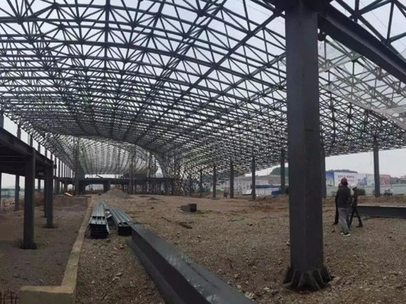 銅仁機場鋼結構防腐工程